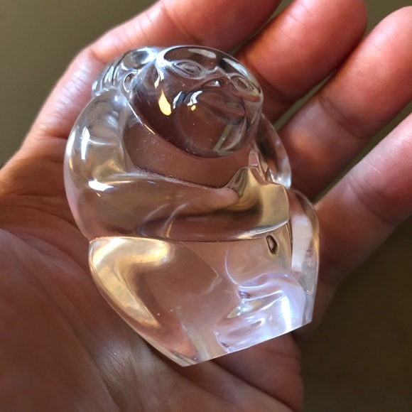 Steuben Glass Monkey Hand Cooler 1992 - Picture 2 of 3